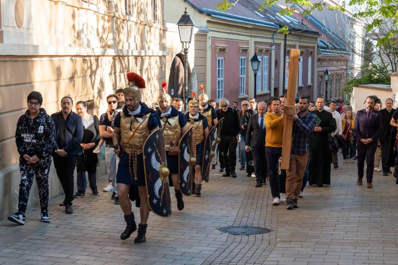 2025_04_12_varosi keresztut_101.jpg